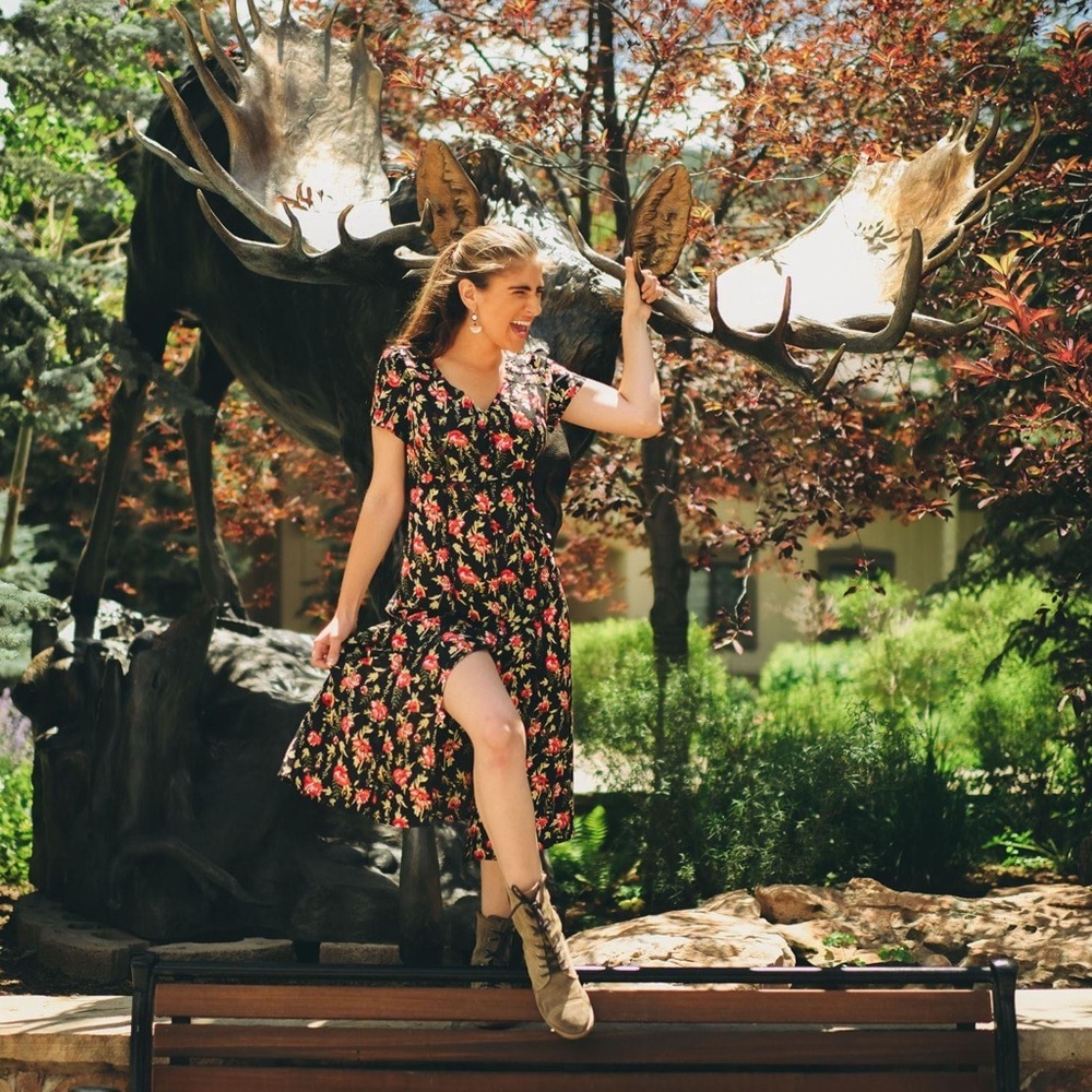 Umgee Floral Print Short Sleeve Button Up V-Neck Midi Dress with Crochet‎ Trim